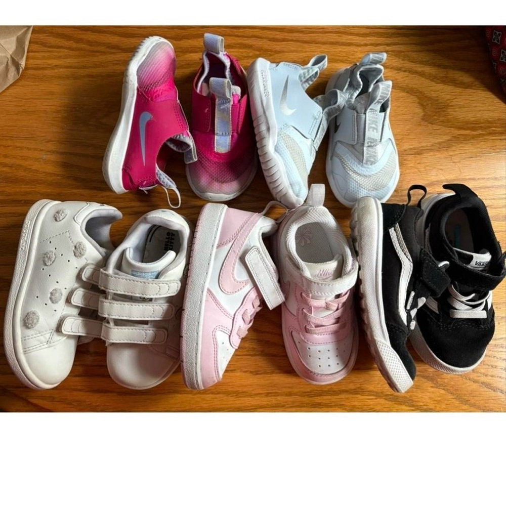 SOLD Toddler 5 pairs of shoes bundle